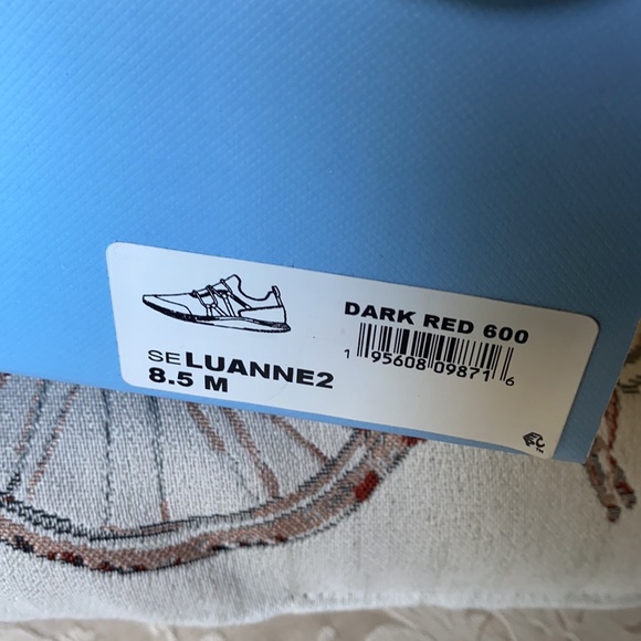 Easy Spirit slip on sneakers - Picture 7 of 7